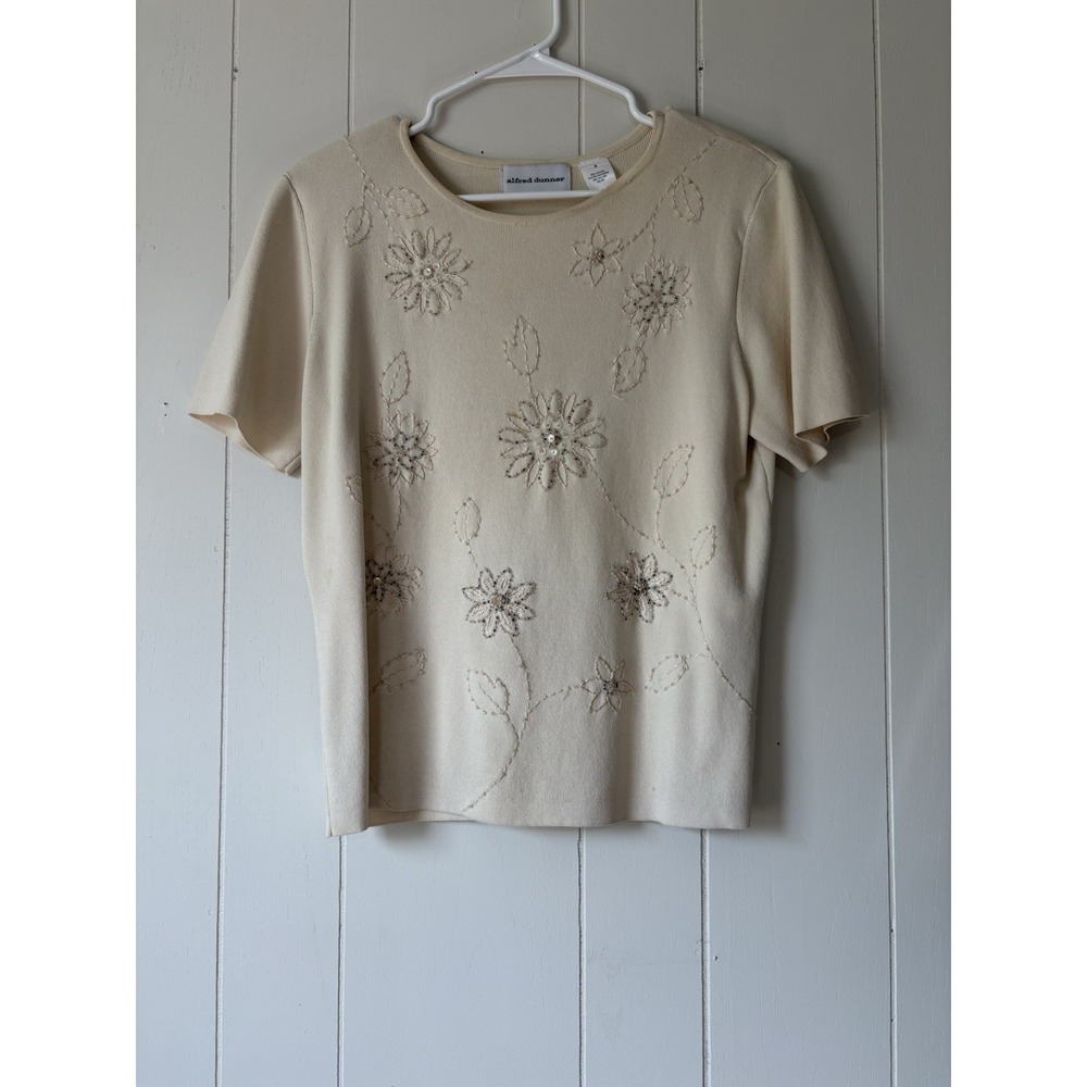 Vintage Alfred Dunner Small Ivory Beaded Embroidered Floral Knit Top ShortSleeve